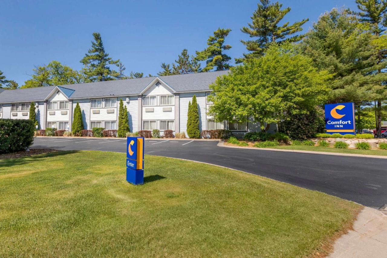 Comfort Inn Traverse City Buitenkant foto