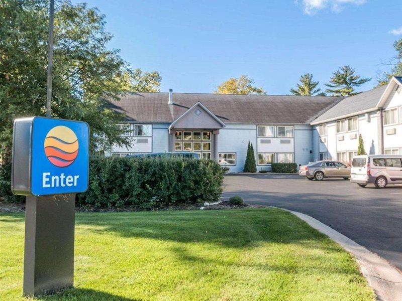 Comfort Inn Traverse City Buitenkant foto