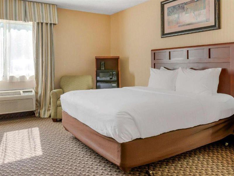 Comfort Inn Traverse City Buitenkant foto