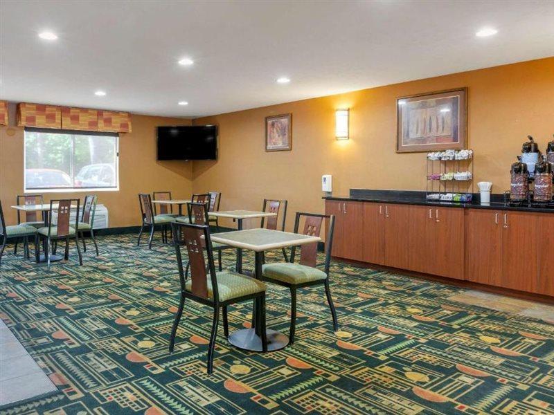 Comfort Inn Traverse City Buitenkant foto