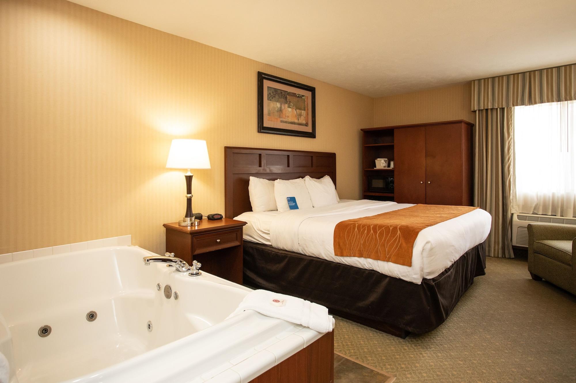 Comfort Inn Traverse City Buitenkant foto
