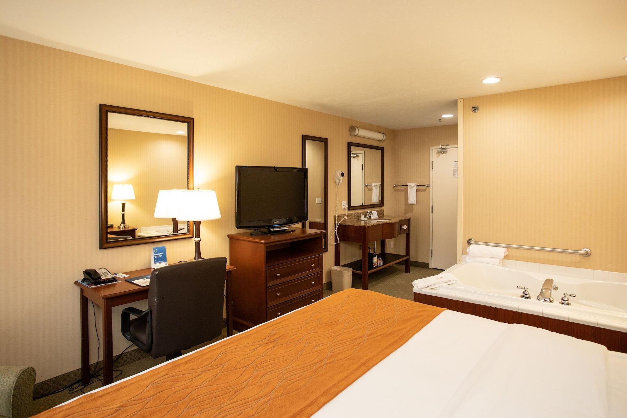 Comfort Inn Traverse City Buitenkant foto