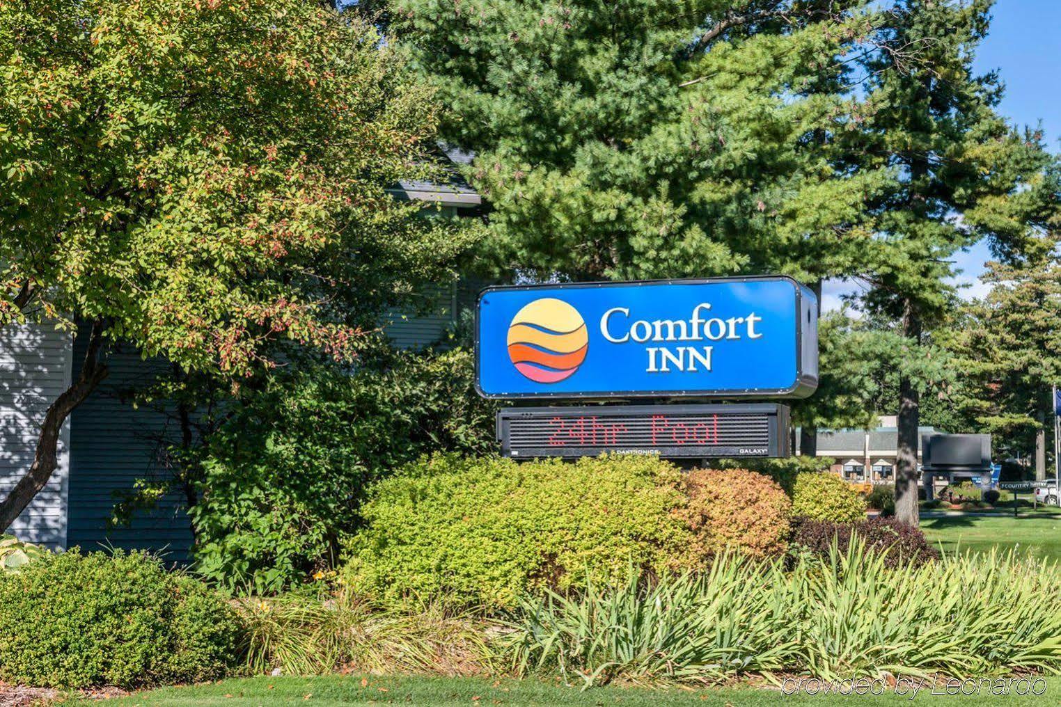 Comfort Inn Traverse City Buitenkant foto